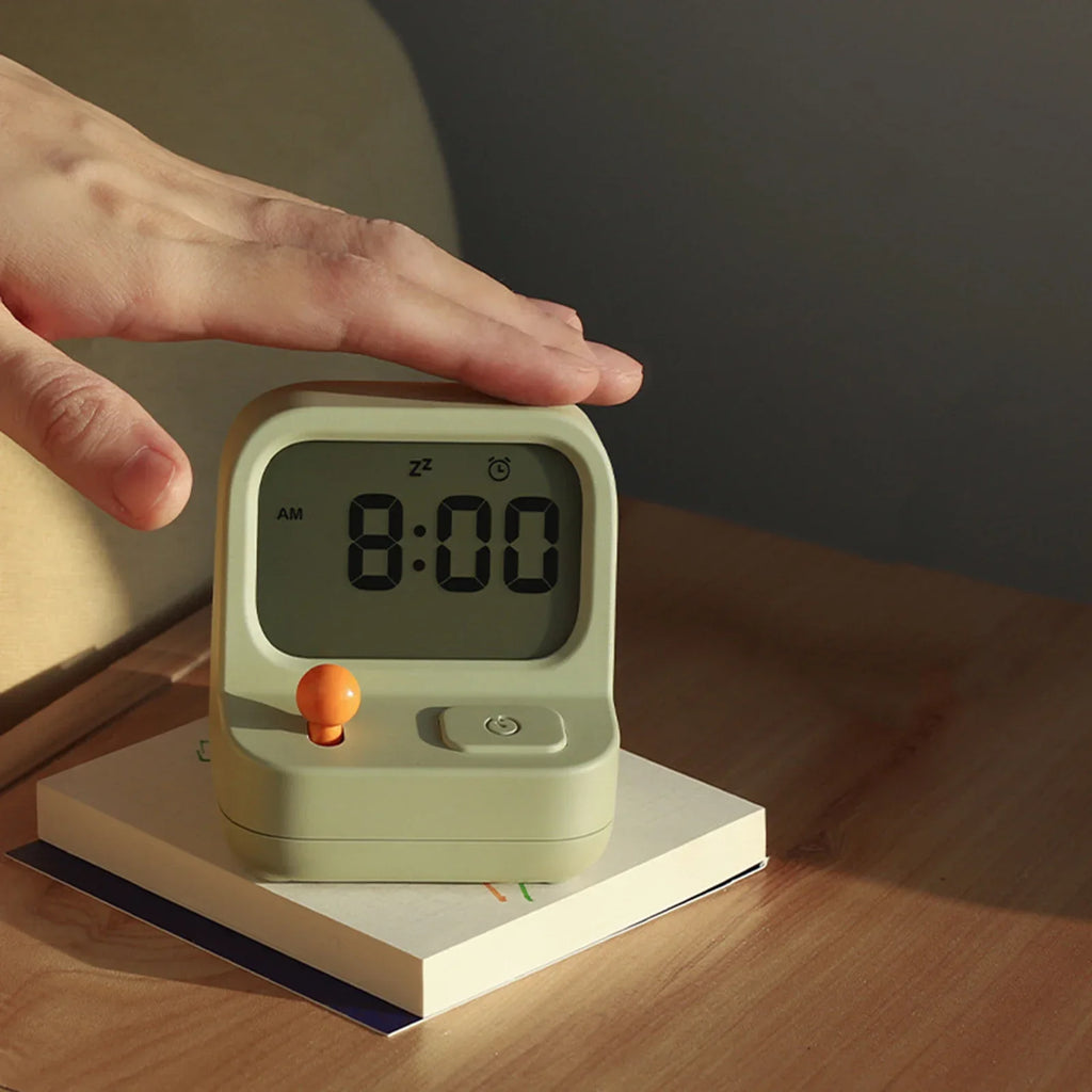 Alarm Clocks Snooze Digital Clock Novelty Silent Table Clock Cartoon Shaped Alarm Clocks Silent Non Ticking for Kids Desk Clock